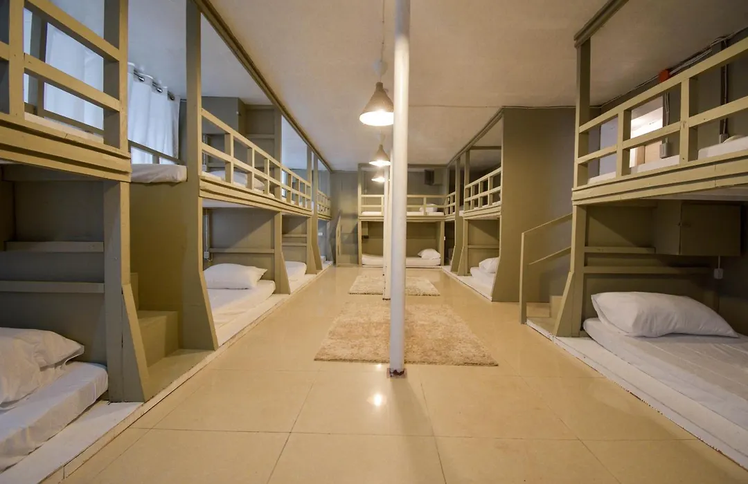 Treasure Isle Backpackers Hostel-1